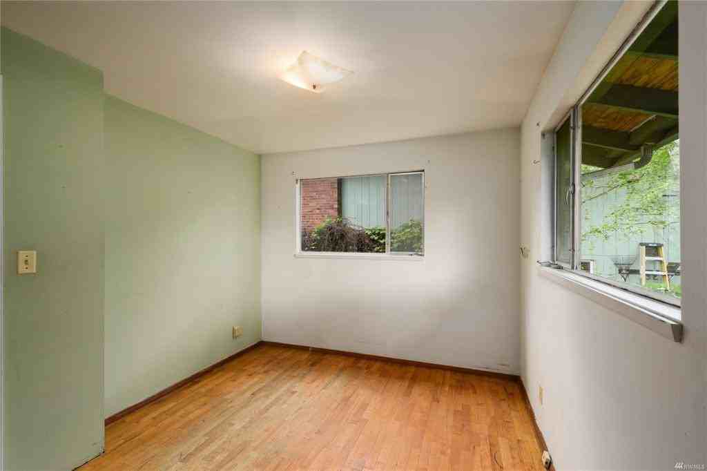 1302 Sw 125th Pl - Photo 3 of 37