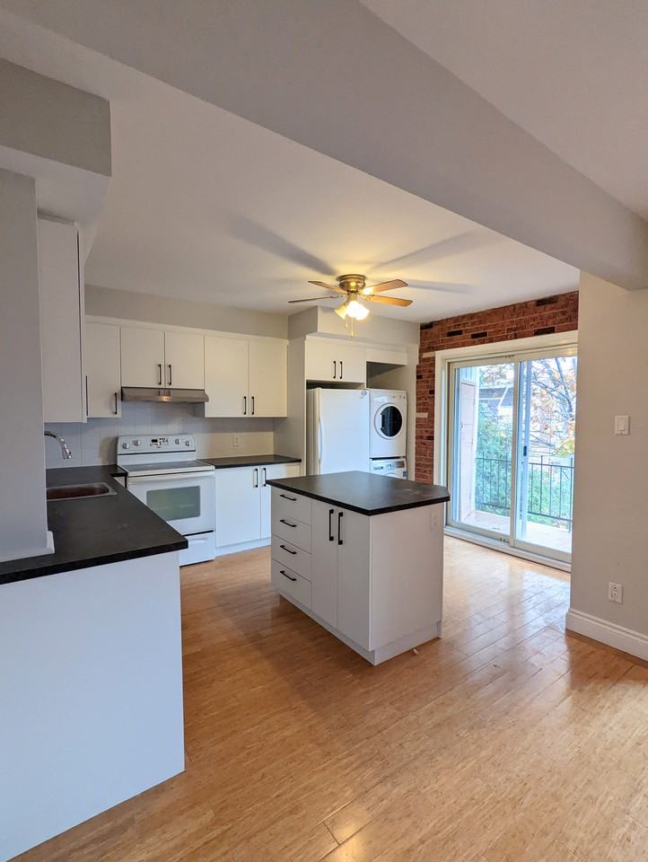 6276G 26e Avenue - Photo 3 of 22