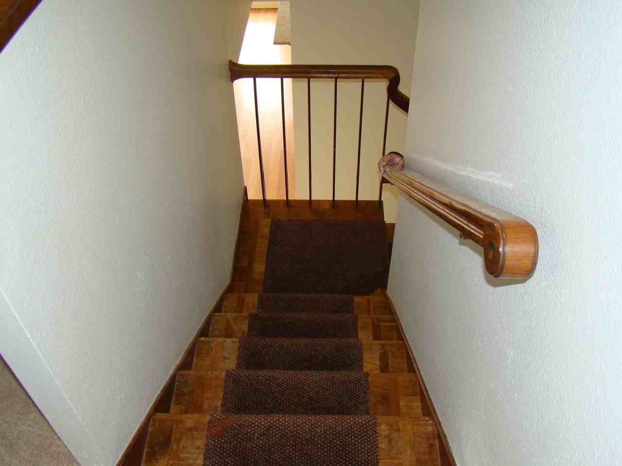 702 NE 152nd Ave - Photo 2 of 11