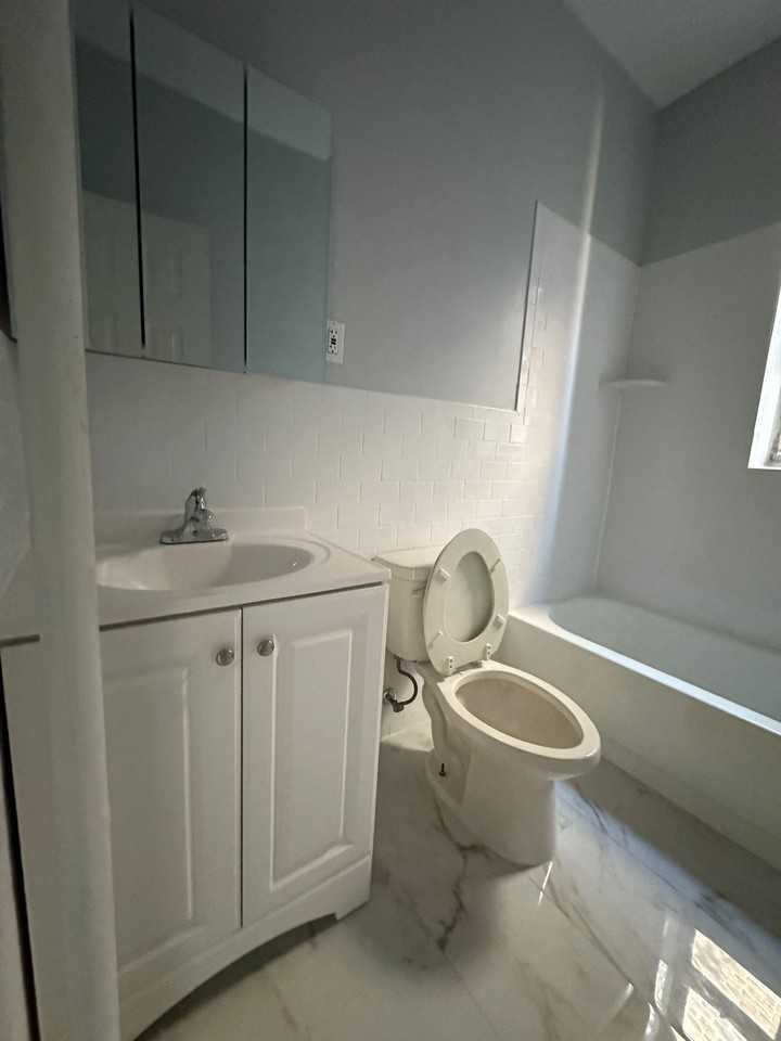 4530 Park Avenue #17 - Photo 3 of 6