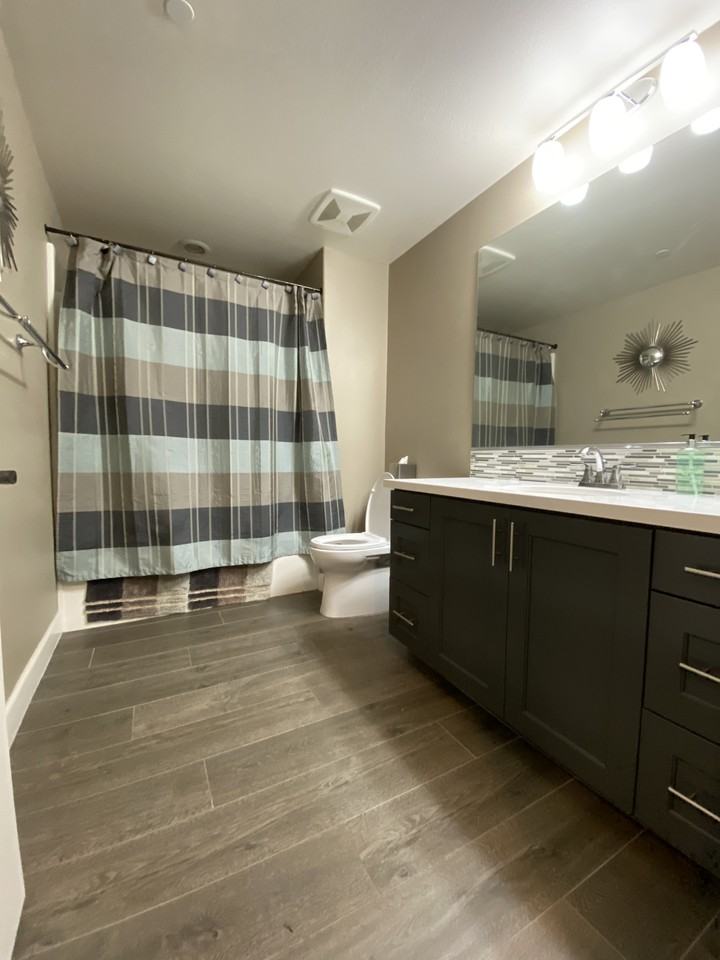 405 South Anaheim Boulevard ##9 - Photo 4 of 9