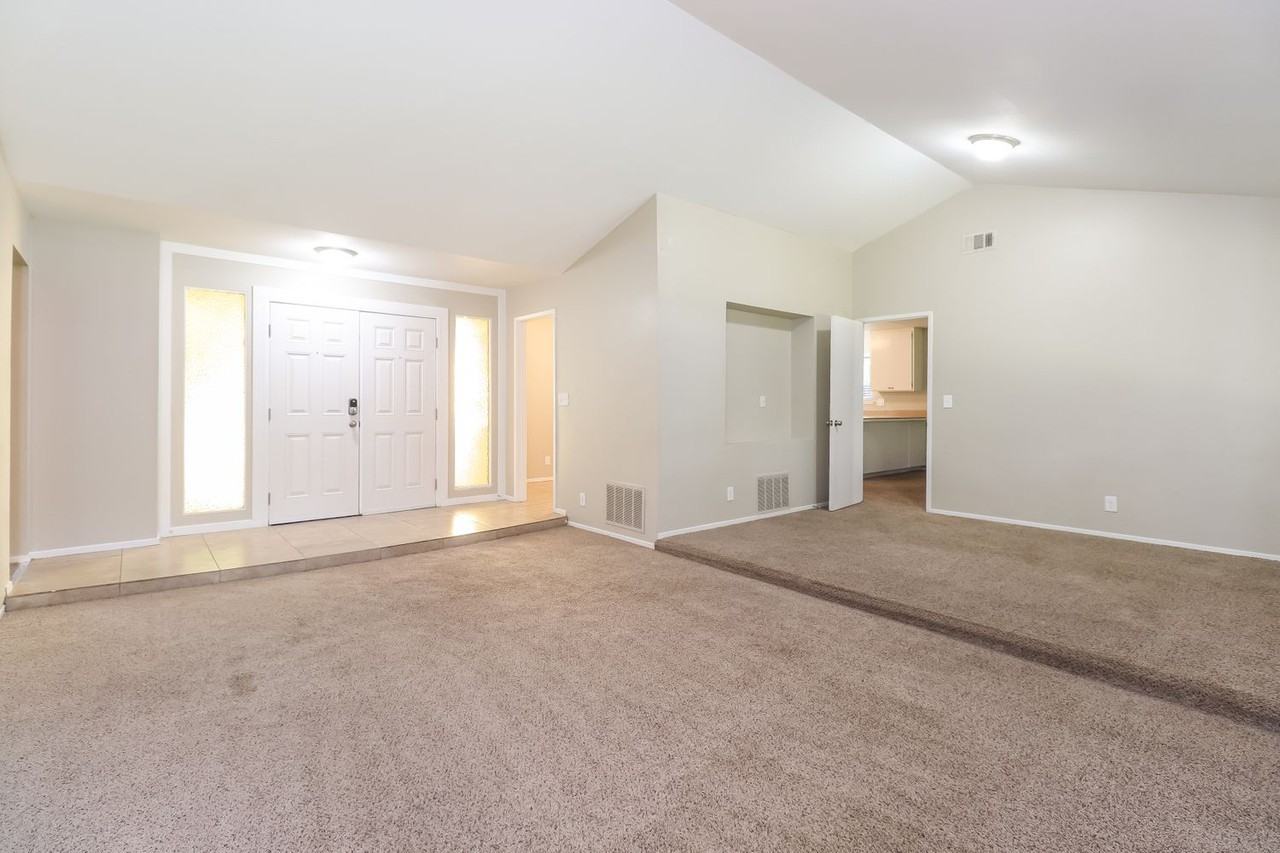 8130 La Riviera Dr - Photo 3 of 19