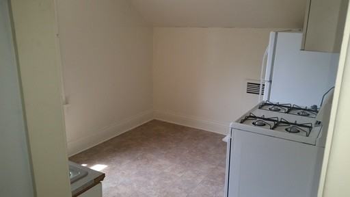 1109 S Pearl St - Photo 2 of 8