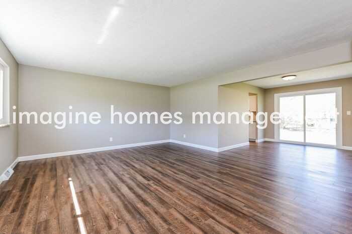 5140 W Park Dr - Photo 3 of 16