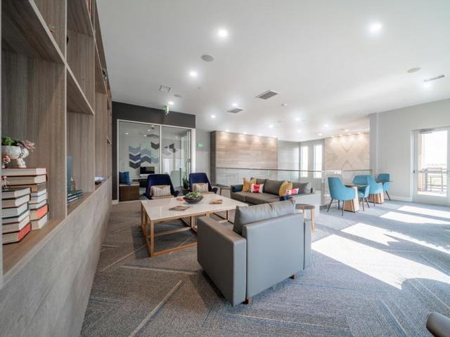 17607 E 61st Ave - Photo 5 of 34