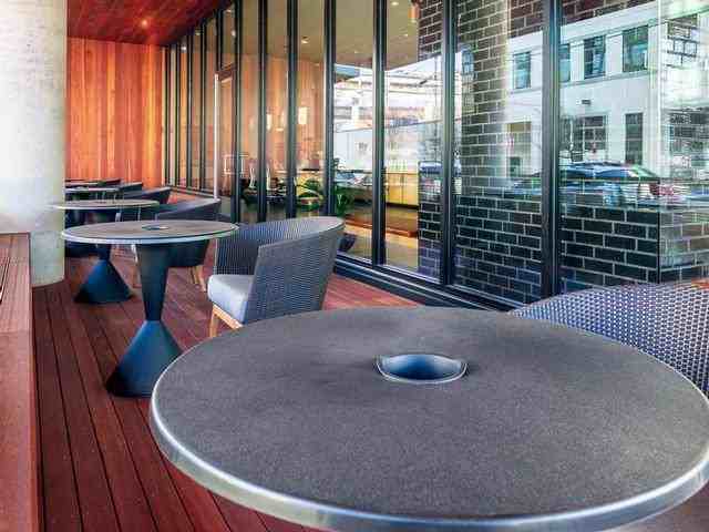 1378 Northwest 18th Avenue - Photo 6 of 26