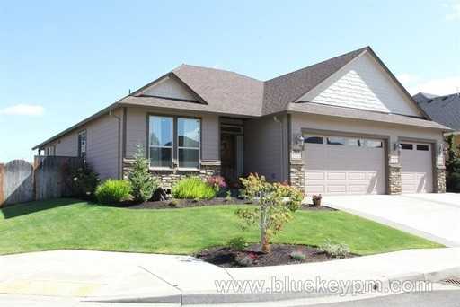 2600 N E 174th St - Photo 2 of 18