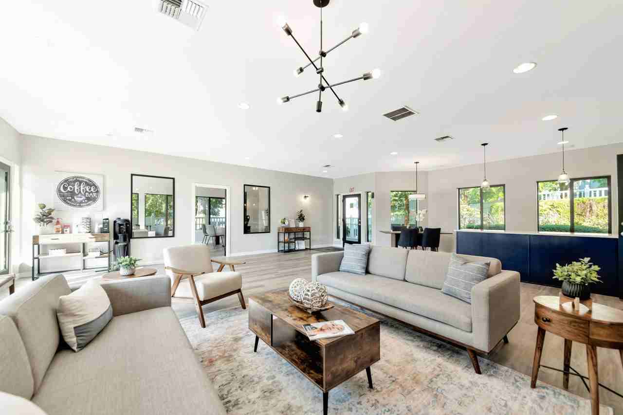 Ashley Terrace - Photo 2 of 28