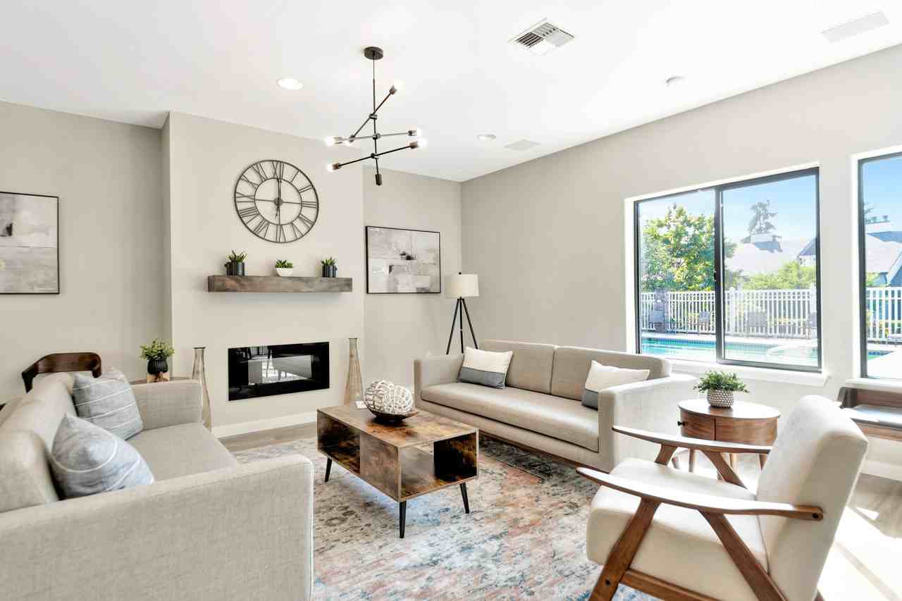 Ashley Terrace - Photo 4 of 28