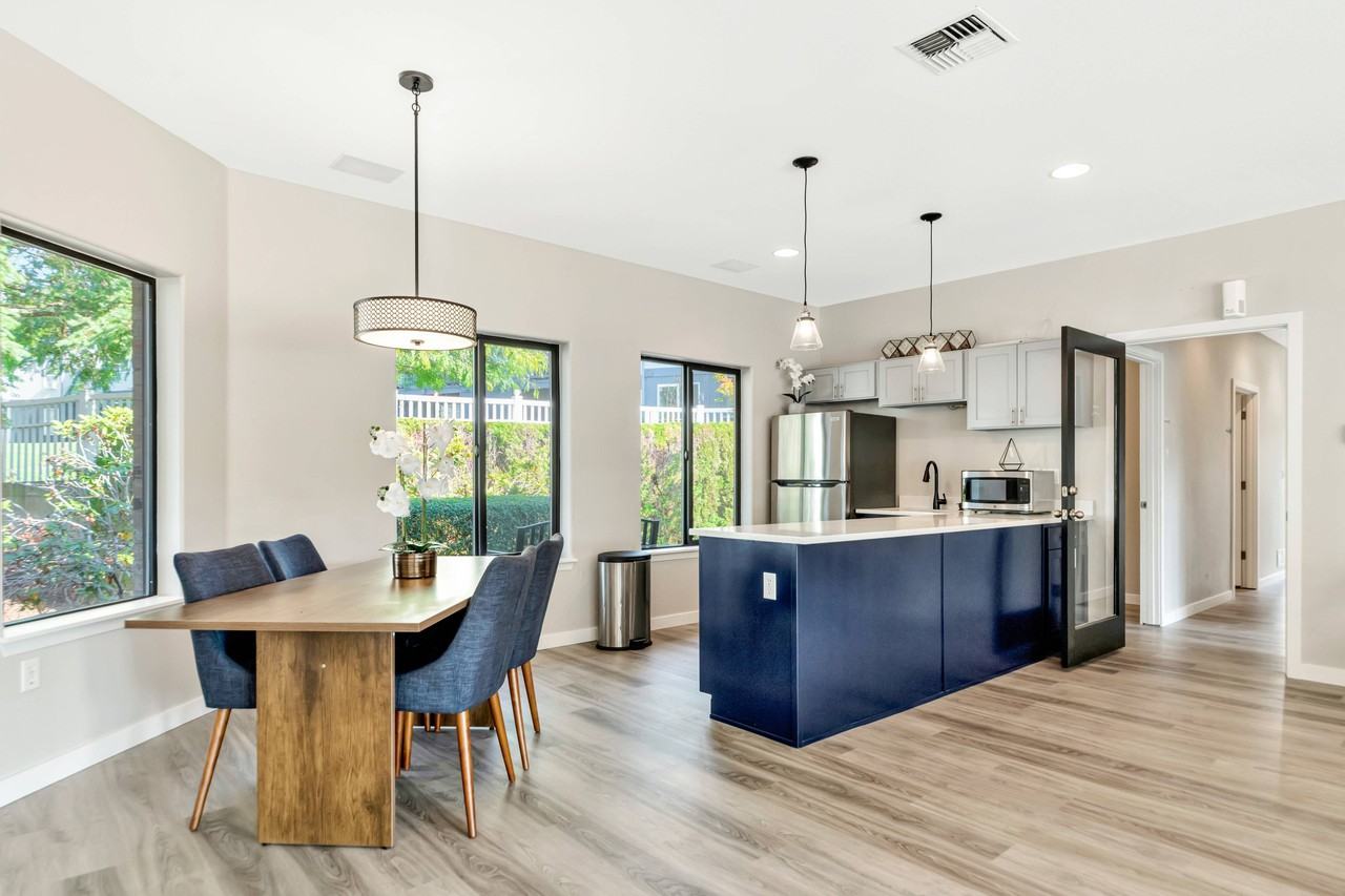 Ashley Terrace - Photo 5 of 28