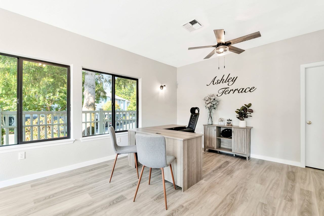 Ashley Terrace - Photo 7 of 28