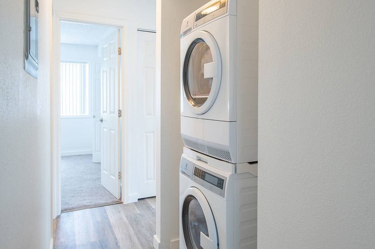 Parker Apartments - Photo 7 of 19