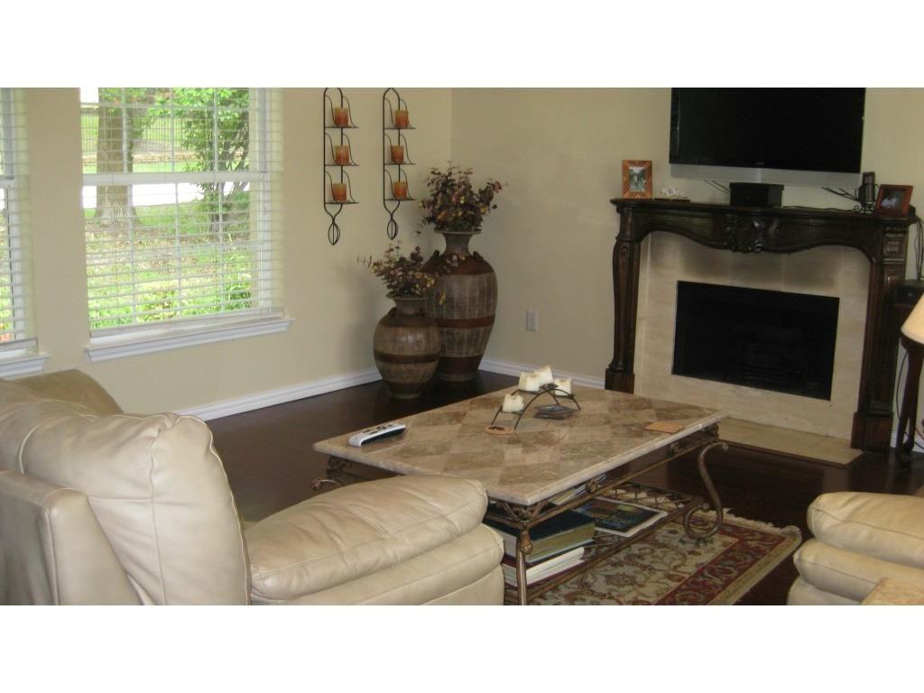 10807 Stone Canyon Rd - Photo 3 of 18