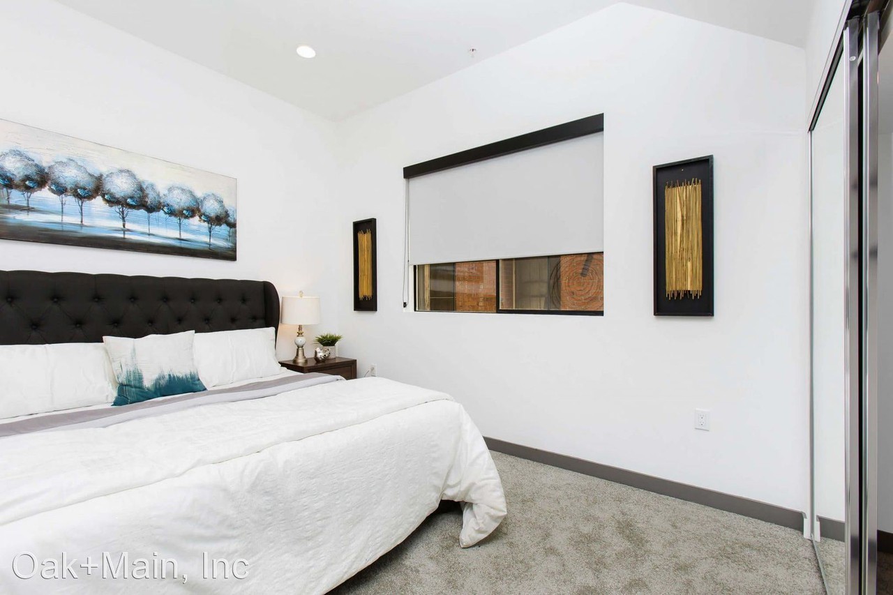 161 S Normandie Ave - Photo 2 of 18