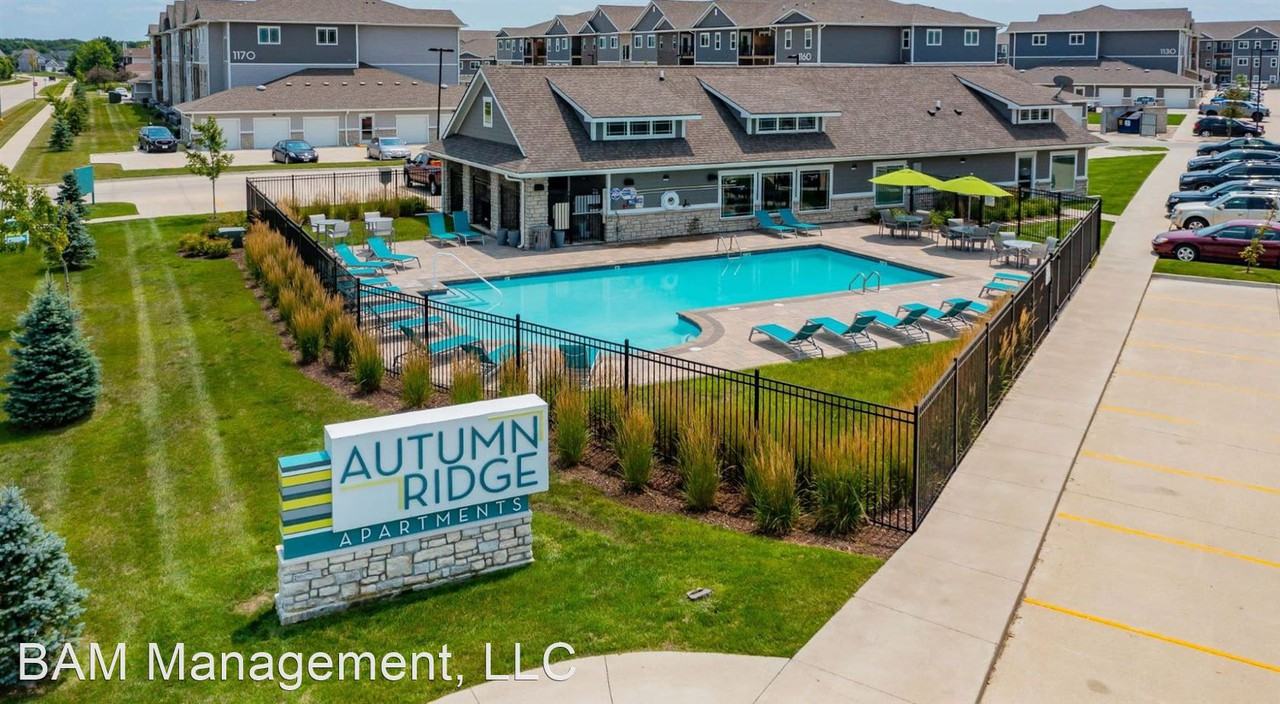 Autumn Ridge Apartments Casual Spaces. Luxurious Perks. 1150 Se