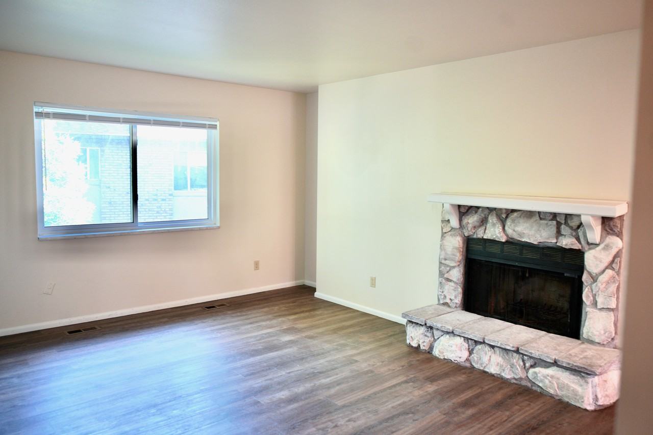 1417 N Amiron Way Apt C #C - Photo 3 of 19