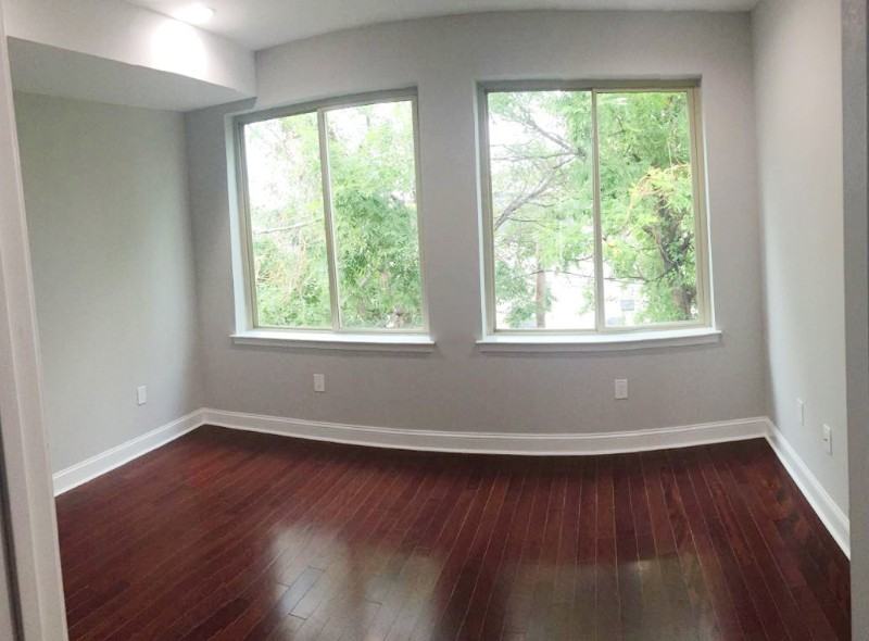 1621 Fontain St #2 - Photo 3 of 5