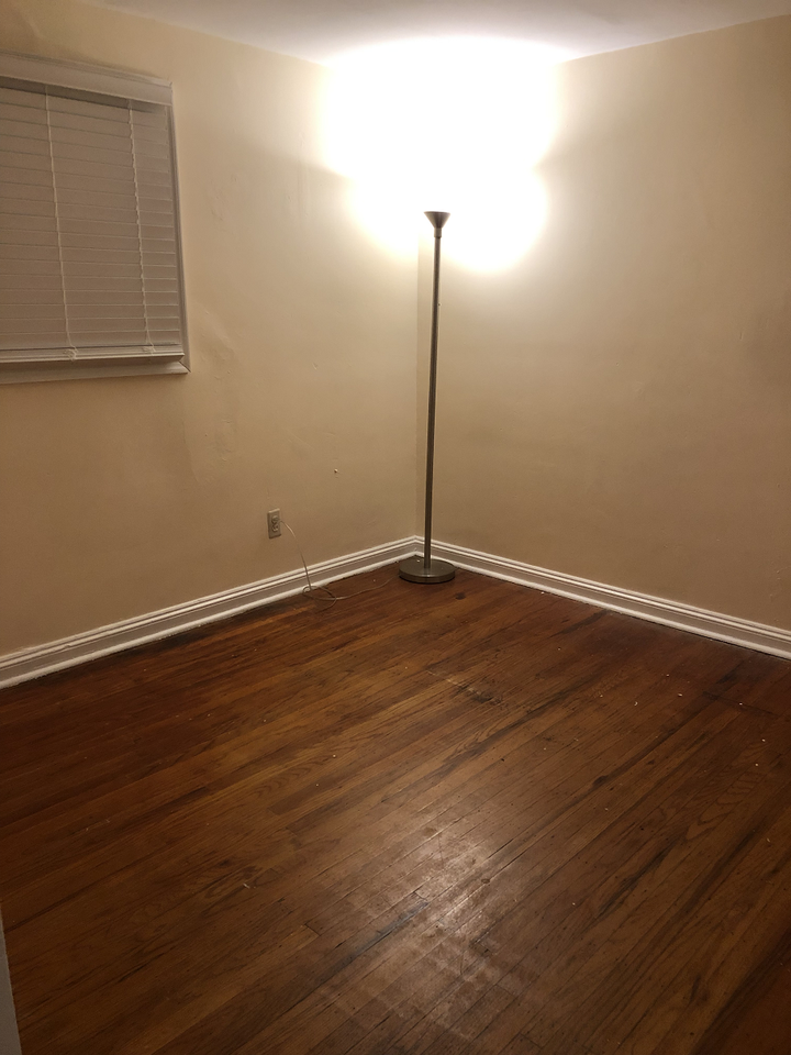 428 Vernon St #1 - Photo 6 of 8