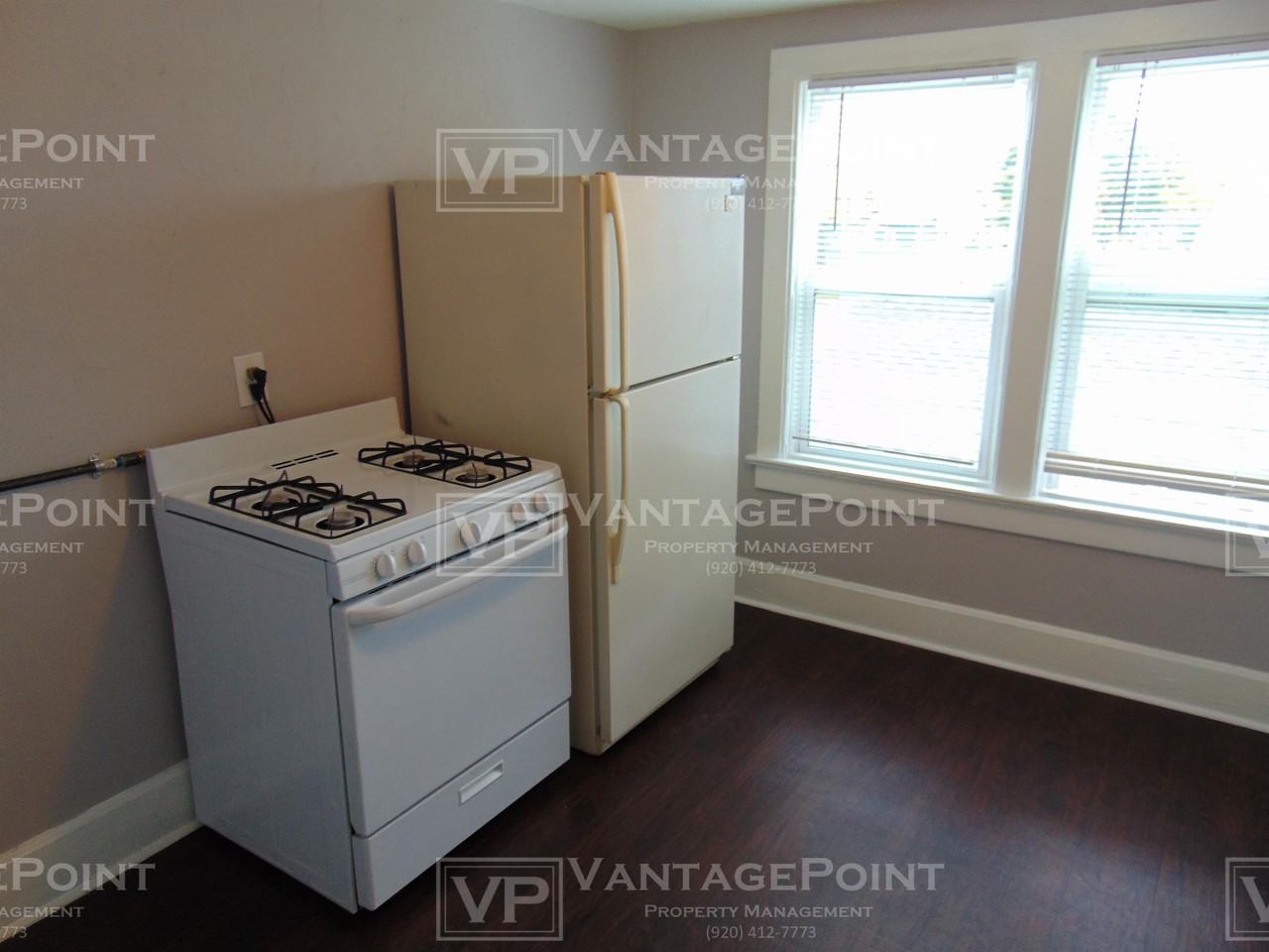 1305 Harvey St Uppr - Photo 3 of 8