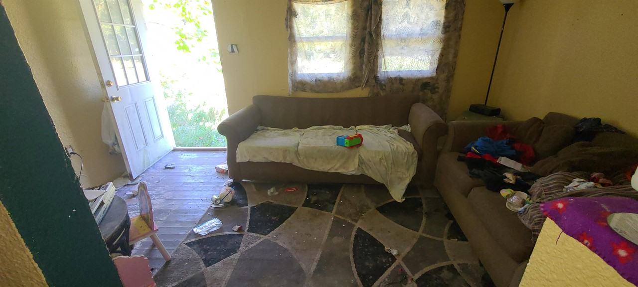 320 Redwood St #1 - Photo 3 of 12