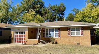 4233 Nw 22nd St #1 - Photo 1 of 1