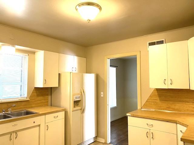 4233 Nw 22nd St #1 - Photo 2 of 11
