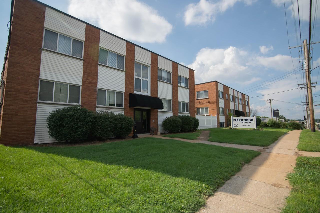 2507 S Big Bend Blvd