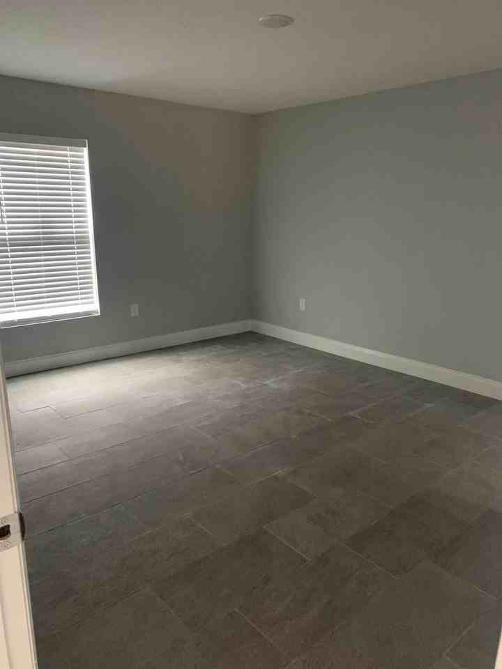 4445 Alpine Ln - Photo 6 of 15