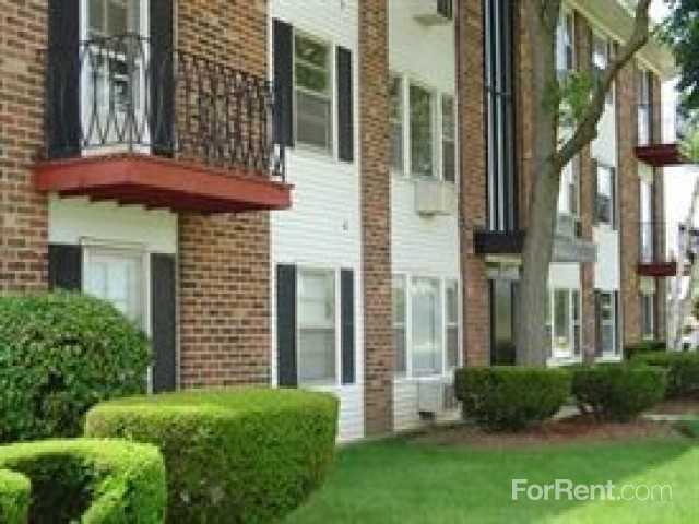 Meadowdale Apartments - Photo 2 of 24