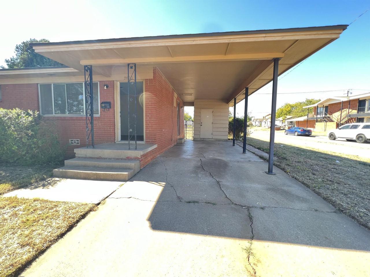 2400 Buchanan Street - 2400 Buchanan St - Photo 2 of 16