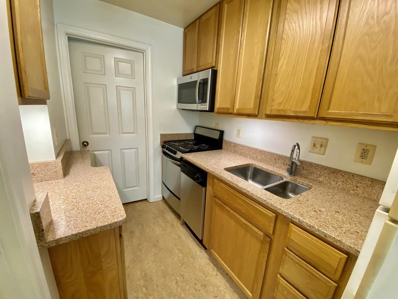 Church Street -- 921 - 6 #6 - Photo 3 of 15