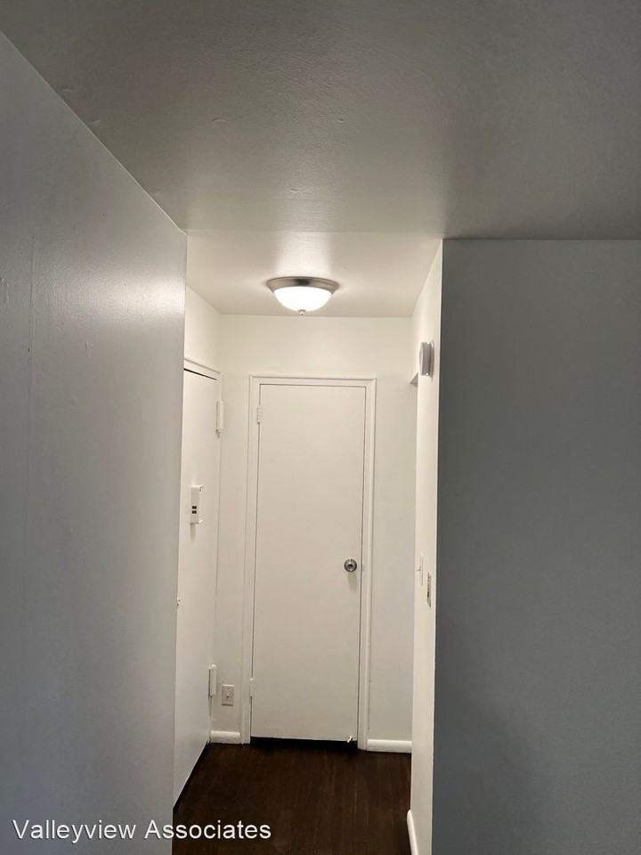 15 West Funston Avenue - Photo 3 of 7