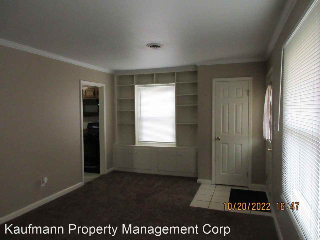 4627 Ridgelane Dr - Photo 3 of 27