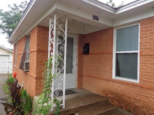 3017 Avon St - Photo 3 of 3