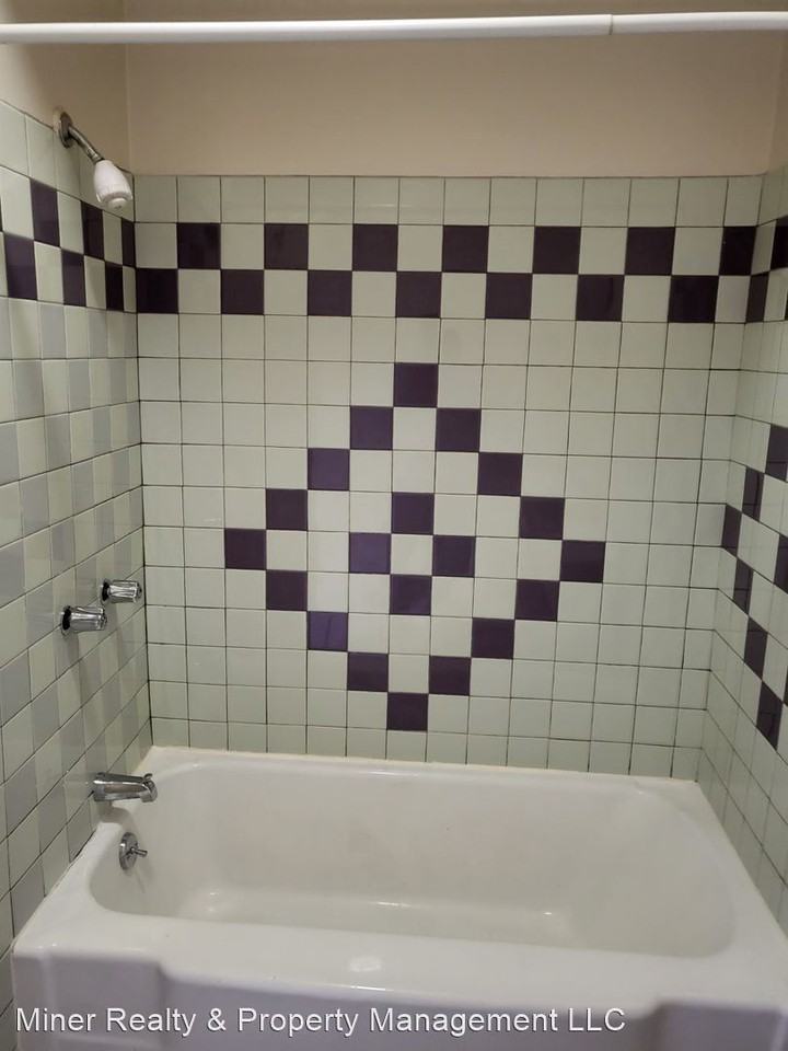 901 John St - Photo 3 of 6