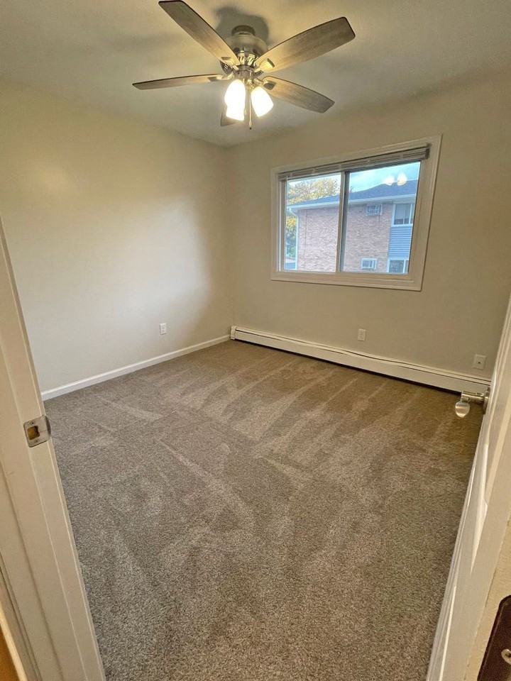 2131 Basswood LN - Photo 3 of 9