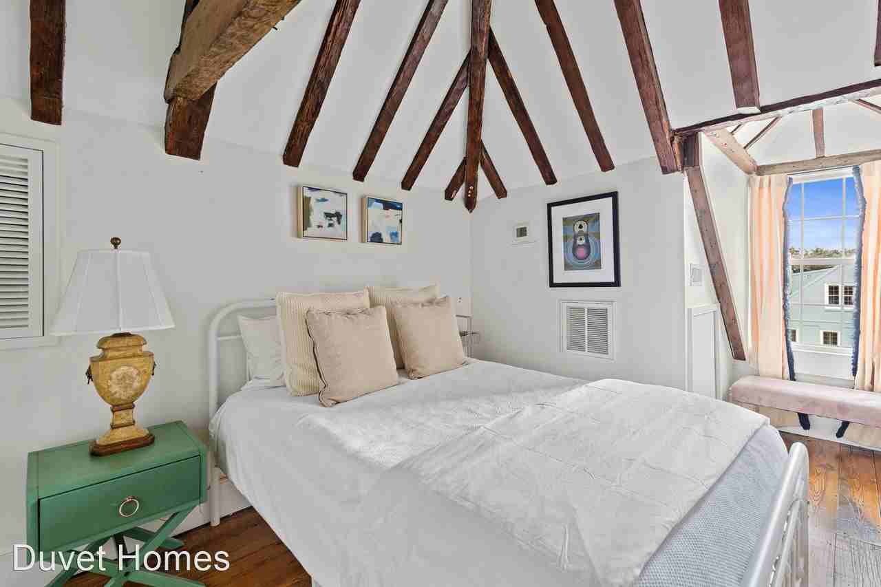 21 Broad St #C - Photo 3 of 45