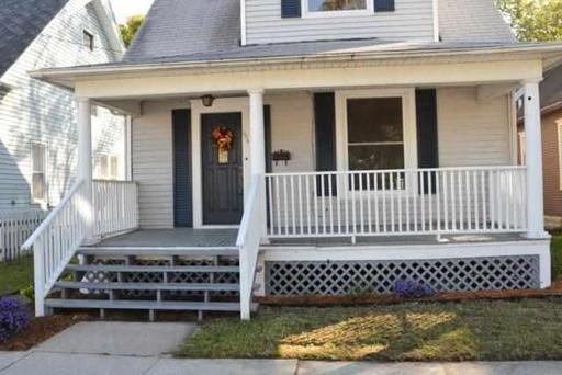 304 N Michigan St - Photo 2 of 8