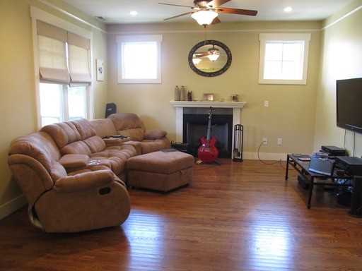 156 Estelle Park Dr - Photo 2 of 17