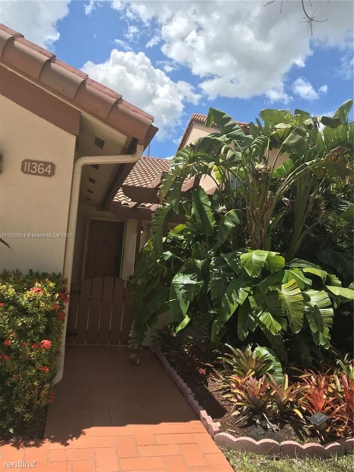 11364 Sw 87th Ter - Photo 3 of 45