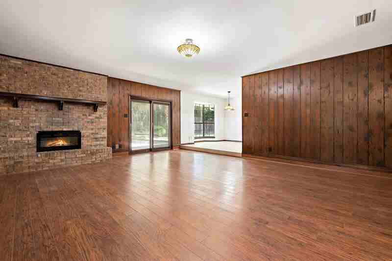 8860 Dawes Point Dr - Photo 2 of 13