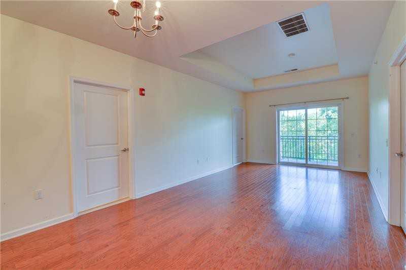 843 Liberty Ct - Photo 3 of 50