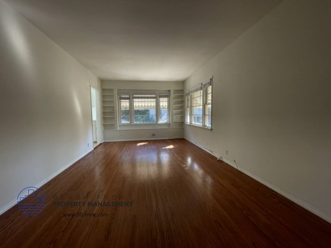5052 Highland View Ave, 1865 - Photo 4 of 18