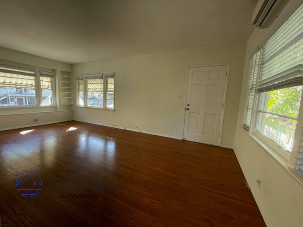 5052 Highland View Ave, 1865 - Photo 6 of 18