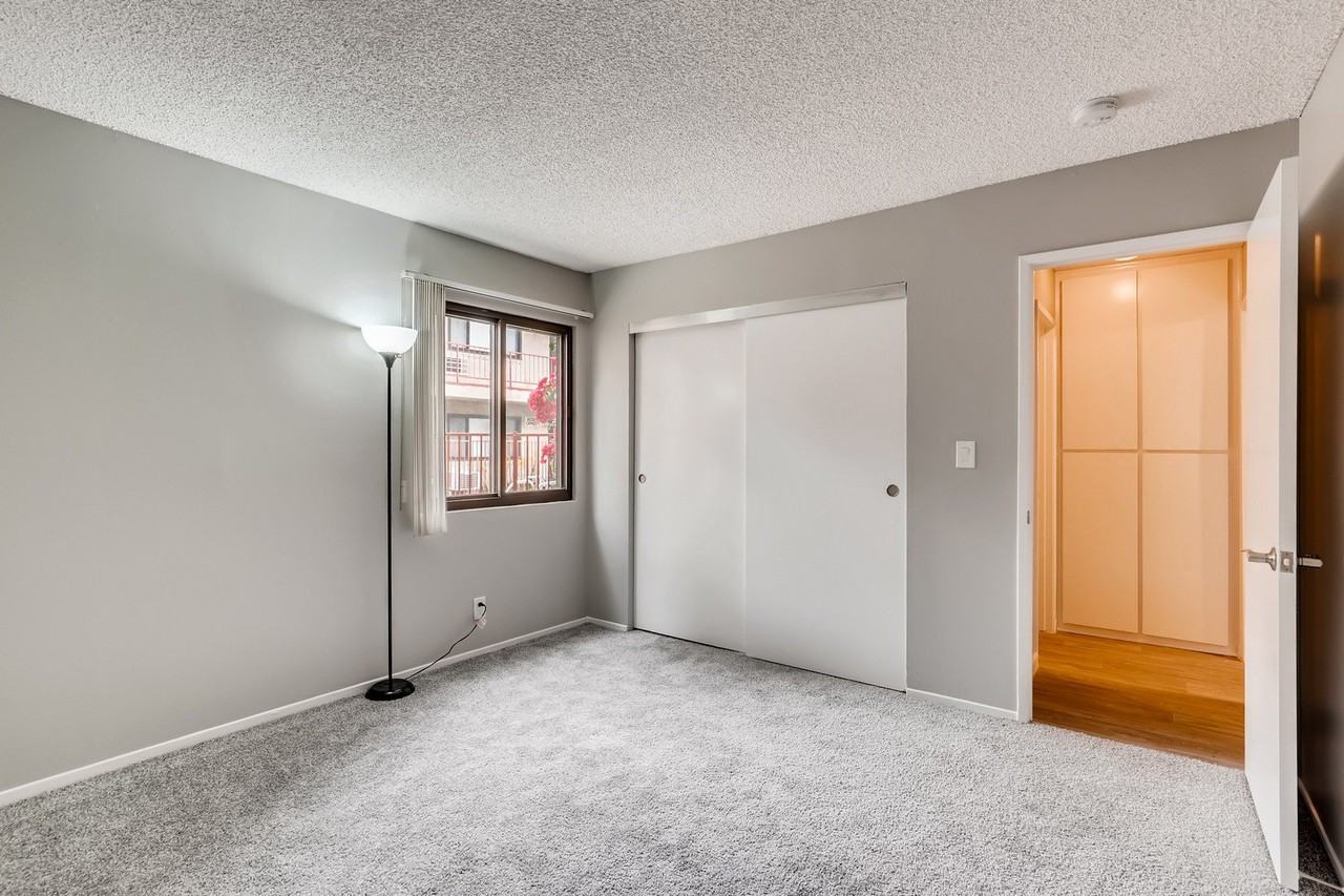 Executive House Apartments - Photo 5 of 59