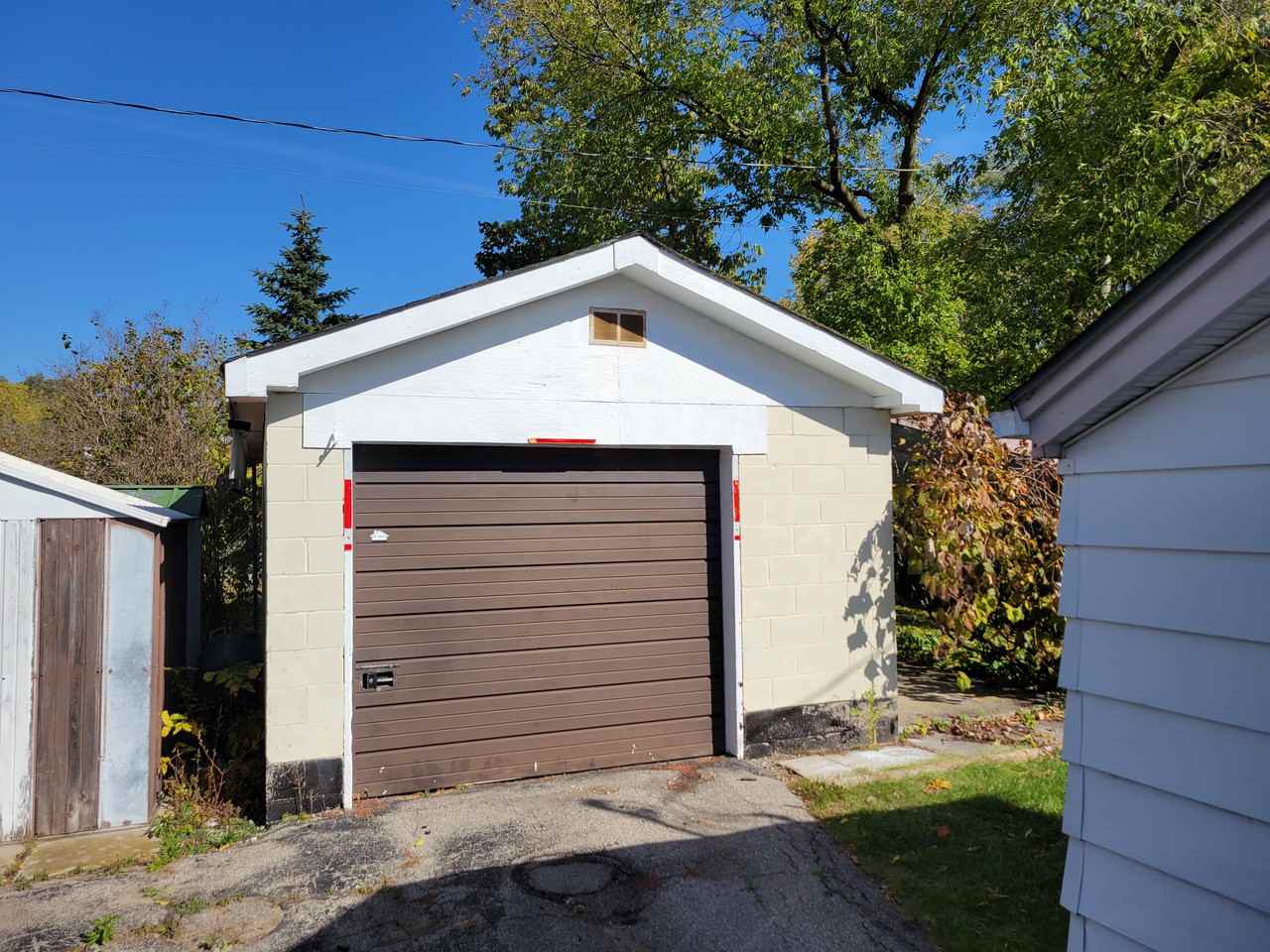 32 Sanderson Street - Photo 3 of 15