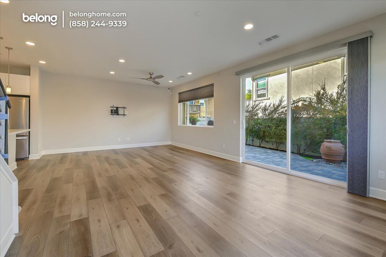 1147 Via Cuesta - Photo 2 of 32