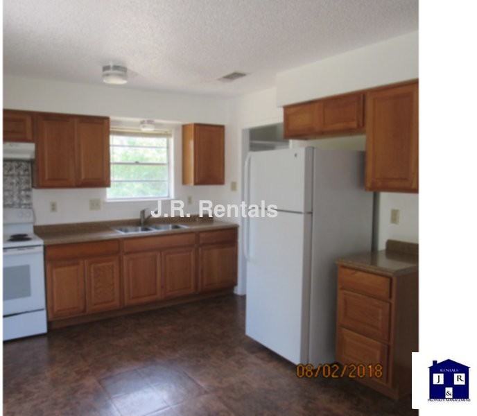 2007 Pleasant Ln - Photo 4 of 32