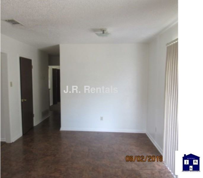 2007 Pleasant Ln - Photo 6 of 32