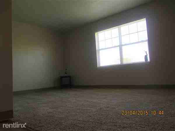 Somerset Village Apartments - Photo 3 of 20